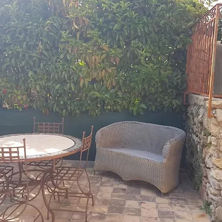 Des Biches Holiday home Le Rouret
